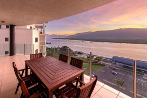 Отель Piermonde Apartments Cairns  Кэрнс